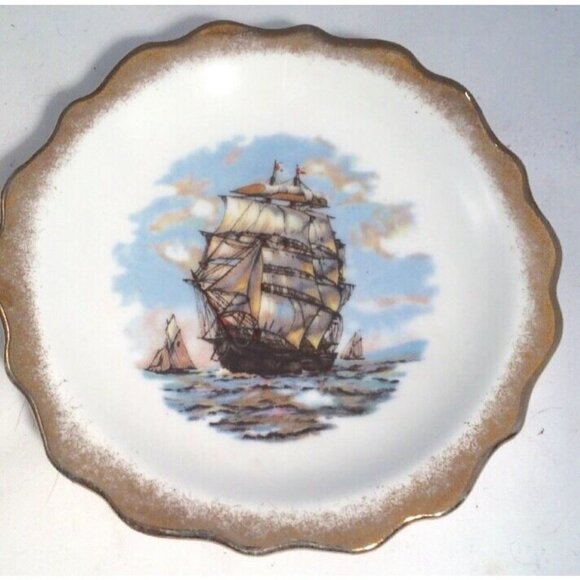 2 Mast Ship Brig Schooner Trinket Dish Royal Standard Fine Bone China England - Picture 2 of 6